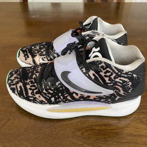 Nike KD 14 Black White Basketball Shoes CW3935-001 Sz 7.5 mens